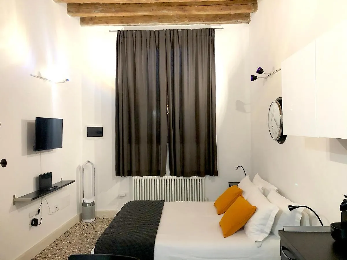 شقة Residenza Pedrotti فيتشنزا